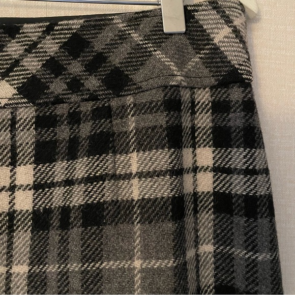 L.L. Bean, Plaid, Wool Blend, Knee Skirt, Sz 12, Gray, Black, Ivory, Lined, GUC - Picture 3 of 8